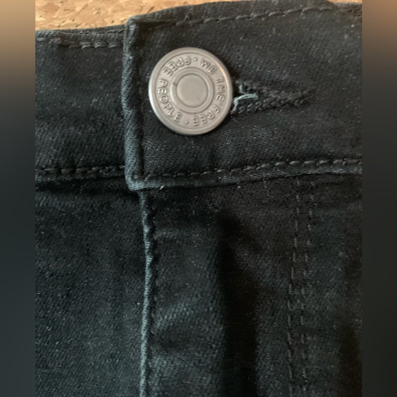 NWOT FREE PEOPLE TEAGAN BLACK DENIM SKIRT SIZE SMALL - Picture 14 of 16